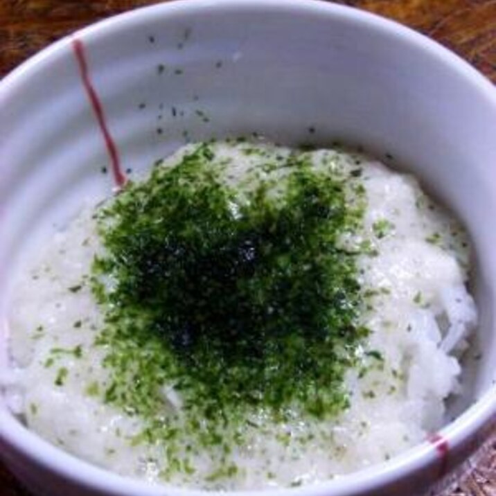 するするっと食べられる　青海苔とろろご飯